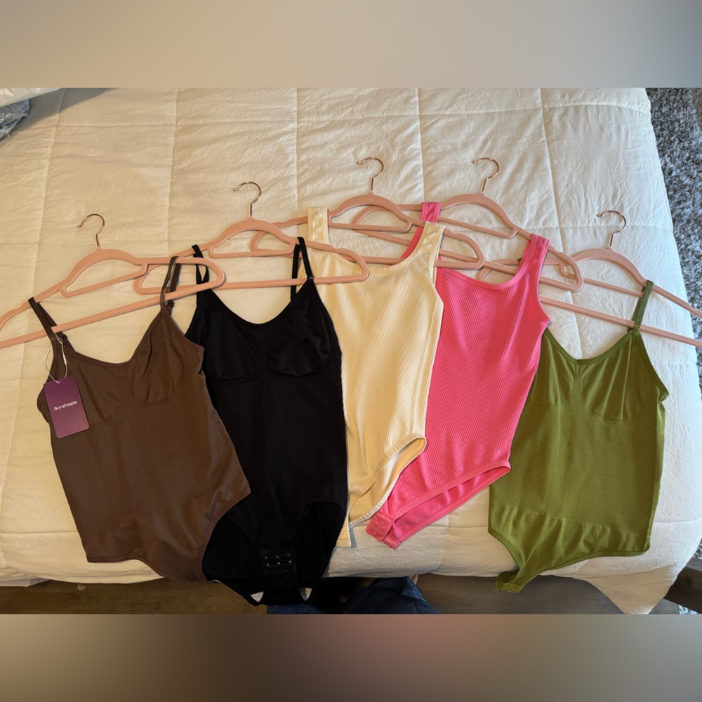 HEYSHAPE Stylish Women's Shape wear Collection NEVER WORN. Price is for ALL 5.